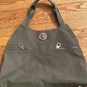 Baggalini hobo handbag